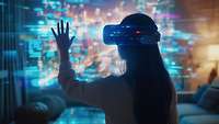 Frau mit VR-Brille